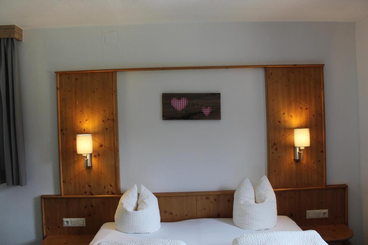 Berghof Hotel Berwang Bagian luar foto