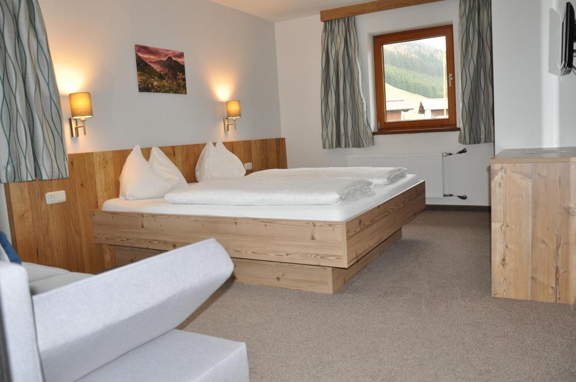 Berghof Hotel Berwang Bagian luar foto